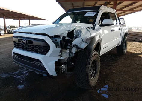 2025 Toyota Tacoma Trd Off Road z USA, uszkodzony, nr VIN 3TMLB5JN6SM110808